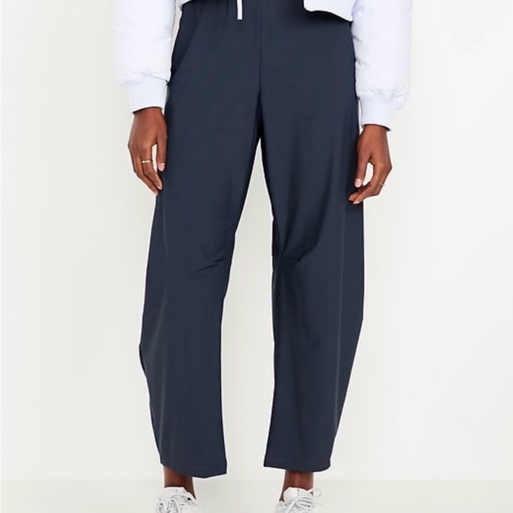 Old Navy Women's Sleek Tech Barrel Leg Pants - Navy Blue